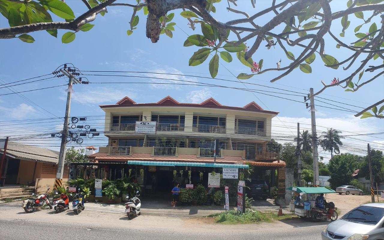 P & T Hostel Bang Rak Beach  Eksteriør billede