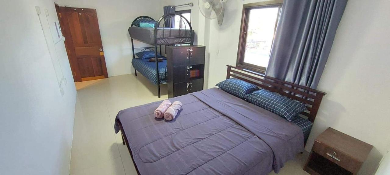 P & T Hostel Bang Rak Beach  Eksteriør billede