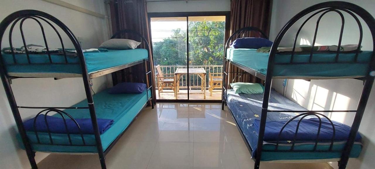 P & T Hostel Bang Rak Beach  Eksteriør billede