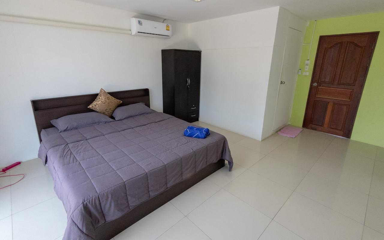 P & T Hostel Bang Rak Beach  Eksteriør billede