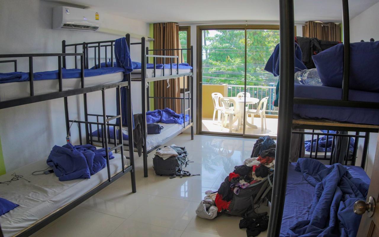 P & T Hostel Bang Rak Beach  Eksteriør billede